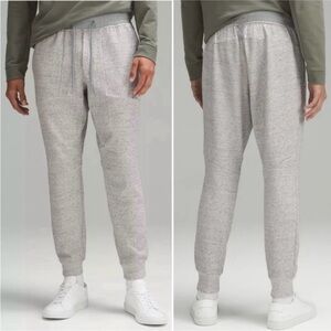 Lululemon‎ At Ease Jogger
Heathered Melody Light Grey